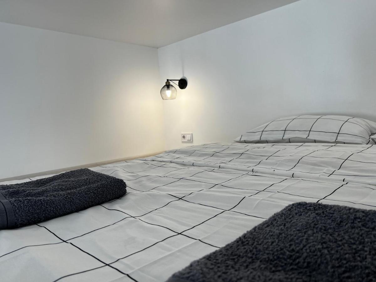 Apartment Lesya Kurbasa Lviv Bagian luar foto