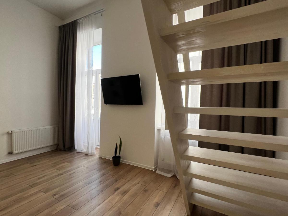Apartment Lesya Kurbasa Lviv Bagian luar foto
