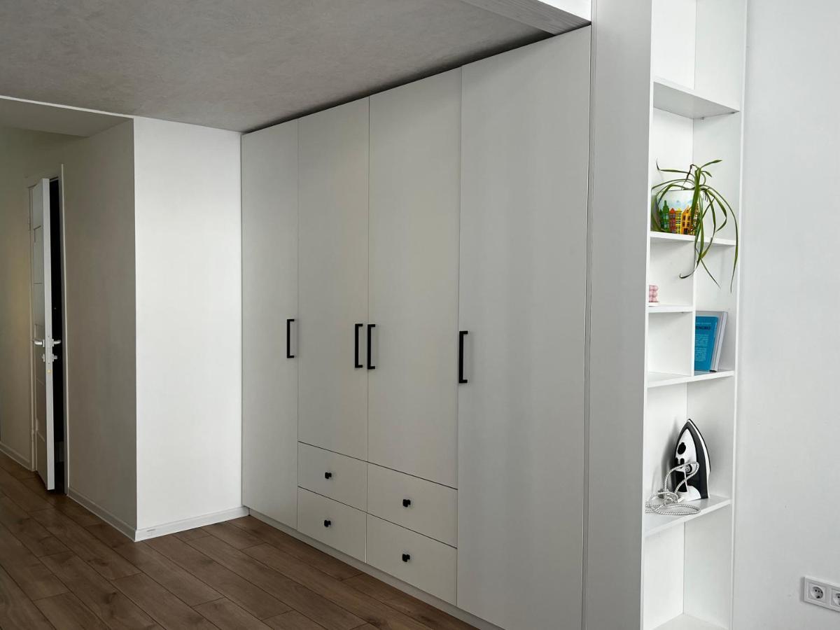 Apartment Lesya Kurbasa Lviv Bagian luar foto