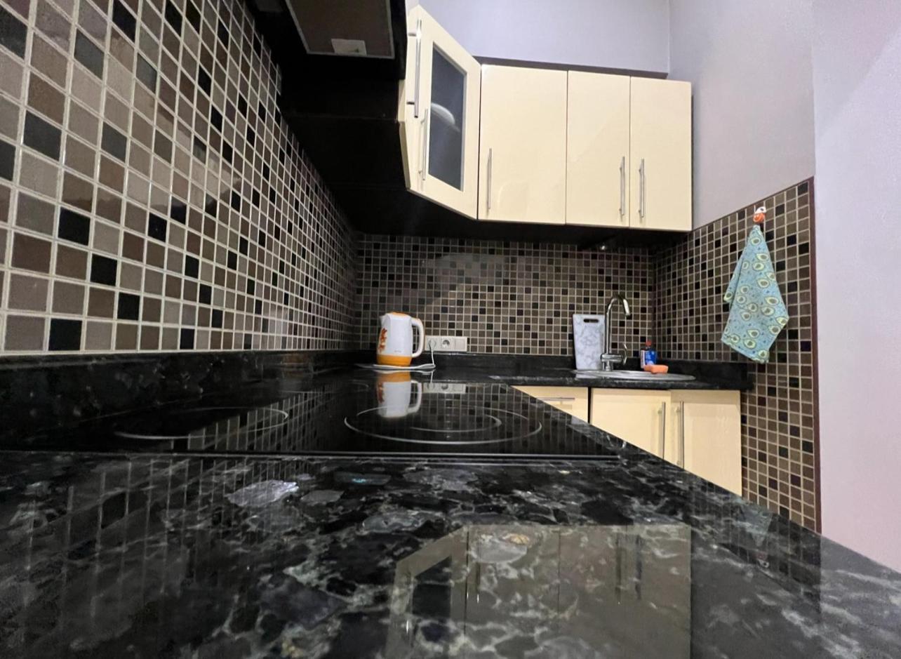 Apartment Lesya Kurbasa Lviv Bagian luar foto