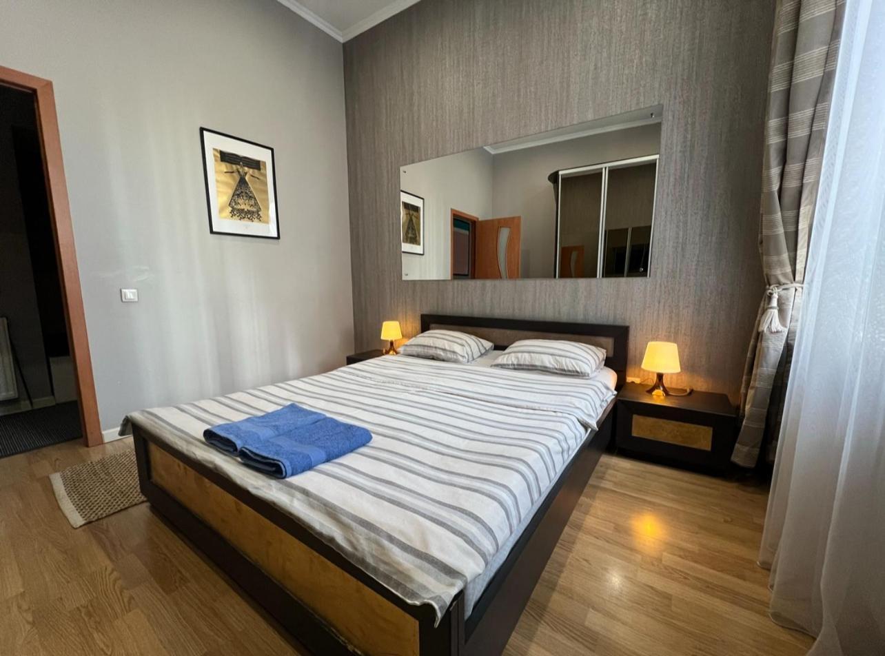 Apartment Lesya Kurbasa Lviv Bagian luar foto