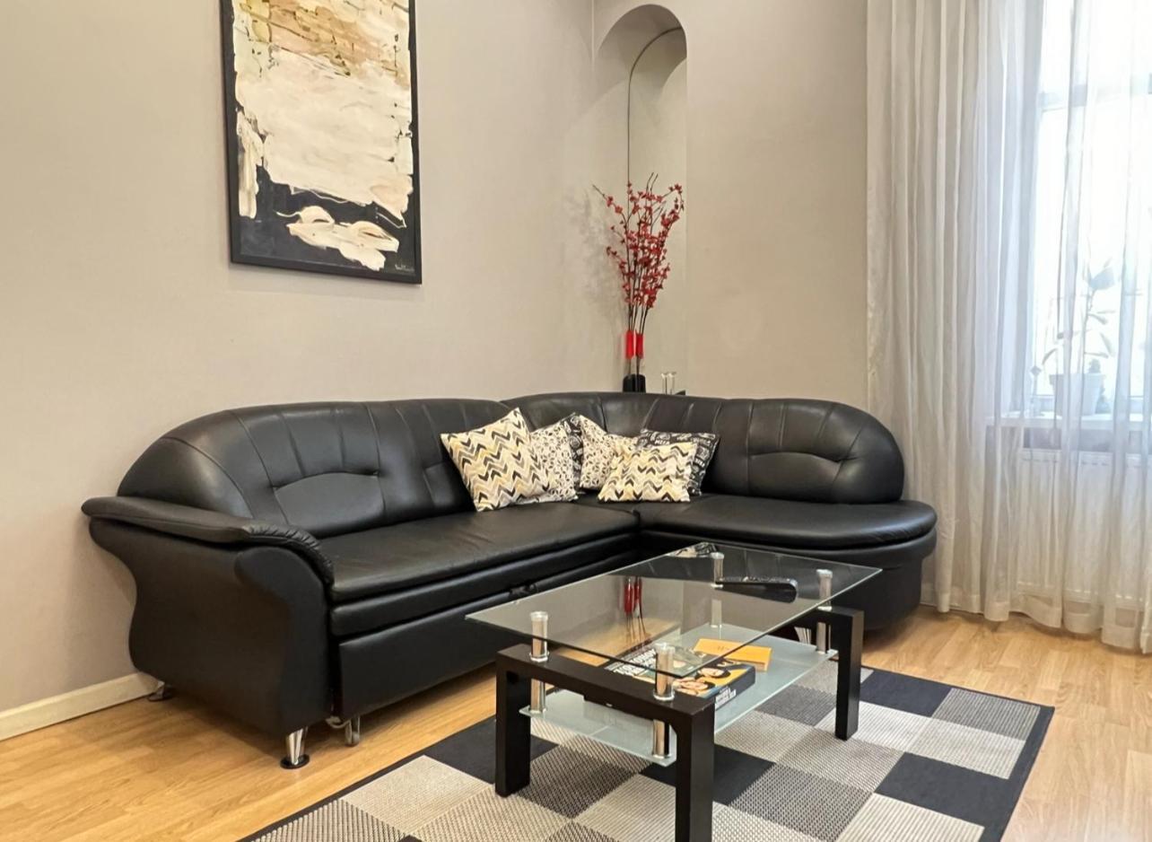 Apartment Lesya Kurbasa Lviv Bagian luar foto